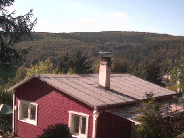 Beschreibung: http://webcam01.dorfweil.net/pic/webcam1_2011091416445701.jpg